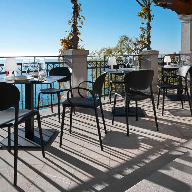 Abby Connubia® Fauteuil de jardin empilable en polypropylène recyclé* Fauteuil De Jardin