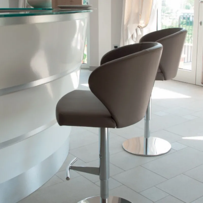 Peressini Doris P Tabouret pivotant et réglable en hauteur en synthétique et métal chromé* Tabouret Snack (assise +/- 65 Cm)|Tabouret De Bar (assise +/- 80 Cm)