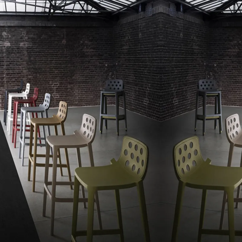 Isidoro Tabouret de bar d'extérieur moderne empilable avec dossier ronds ajourés* Tabouret De Bar (assise +/- 80 Cm)