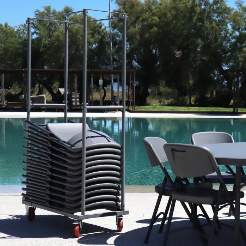 NormanChaise pliante en polyéthylène gris foncé* Chaise De Cuisine
