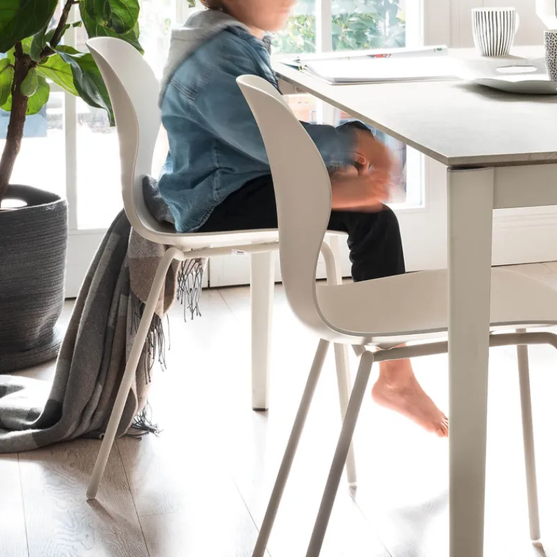 OPS ! Connubia© Chaise italienne empilable en polypropylène avec pieds en métal* Chaise De Cuisine|Chaise De Salle à Manger