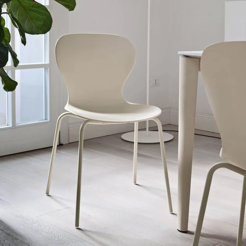 OPS ! Connubia© Chaise italienne empilable en polypropylène avec pieds en métal* Chaise De Cuisine|Chaise De Salle à Manger
