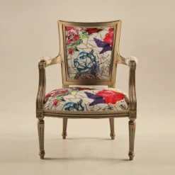 Paget Quentin Fauteuil cabriolet Louis 16 fabrication française en tissu et bois massif* Fauteuil De Salon