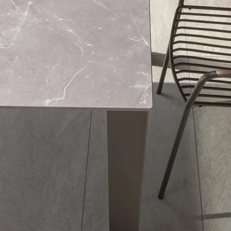 Altacom Sirocco Table de jardin moderne en stratifié et métal* Table De Jardin