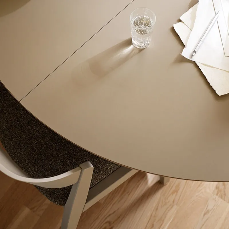 Skovby Table ronde extensible en Fenix et pied central en bois SM33* Table De Salle à Manger